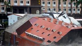 cheats/2009/08/10/hundreds-dead-in-taiwan/typhoon-in-taiwan_tsff1b