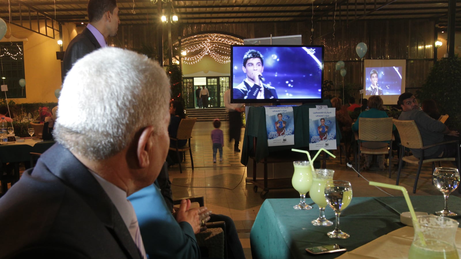 articles/2013/05/22/the-next-arab-idol/arab-idol-openz_cvtznw