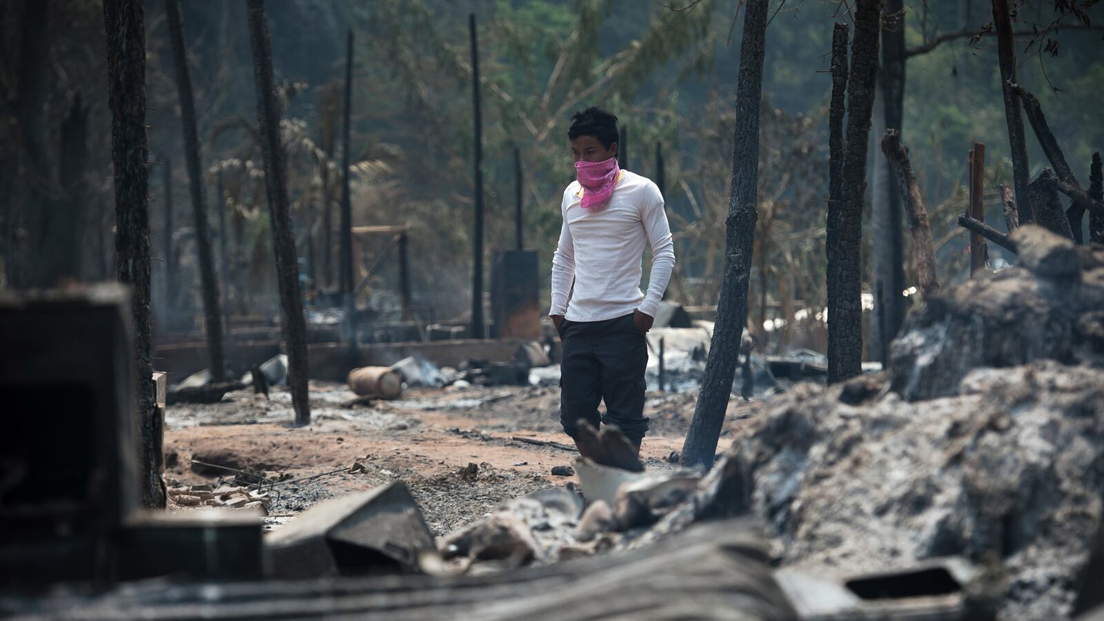 cheats/2013/03/23/fire-decimates-burmese-refugee-camp/130323-Fire-Decimates-Burmese-Refugee-Camp-cheat_yznvix