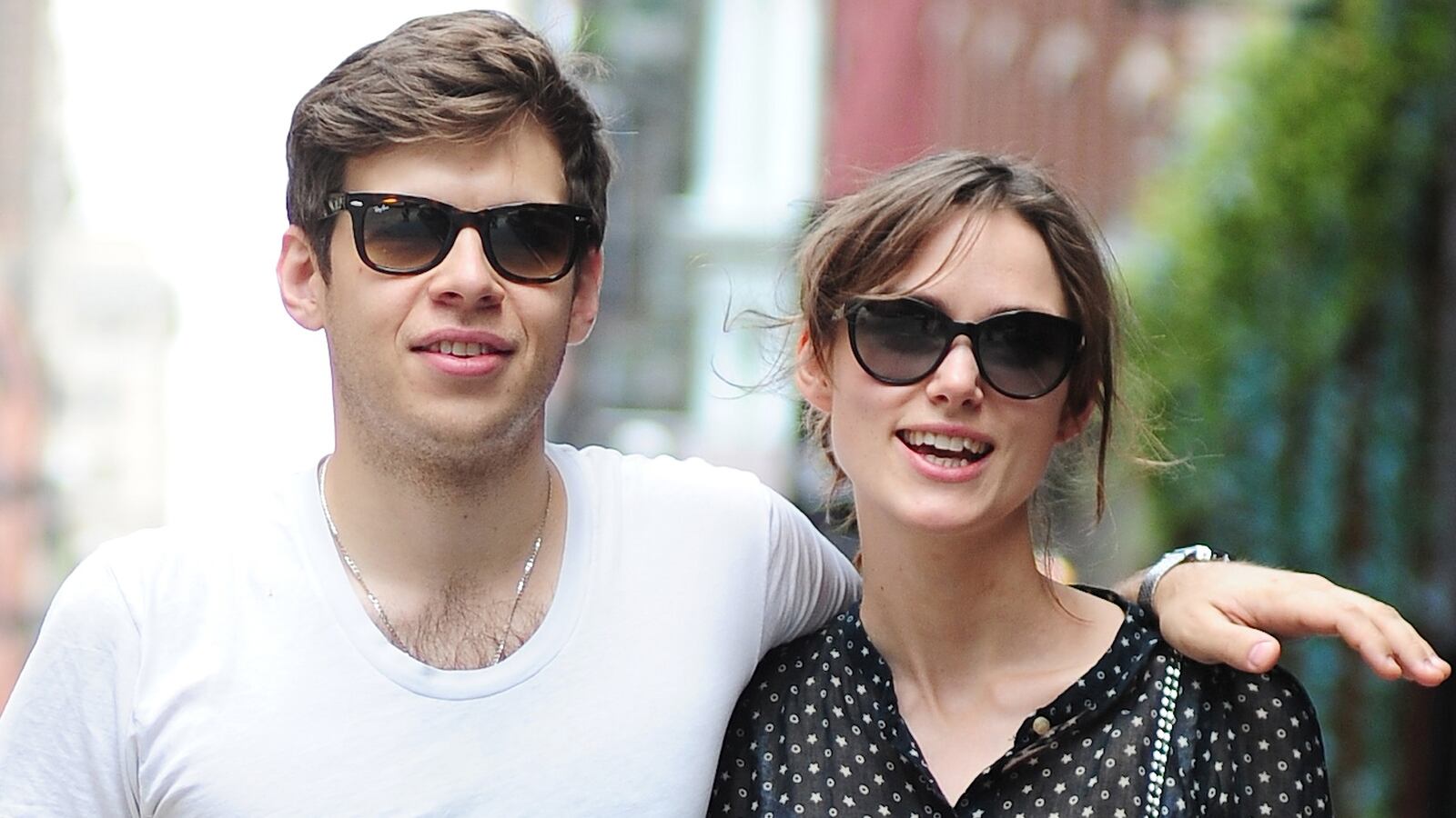 cheats/2013/05/04/keira-knightley-and-james-righton-wed/130504-knightly-righton-wedding-cheat_shd3lk