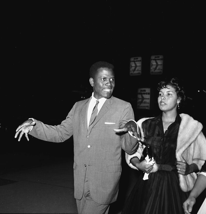 galleries/2014/11/01/photos-from-the-original-paparazzo-elio-sorci/141030-paparazzo-2_y21lgx