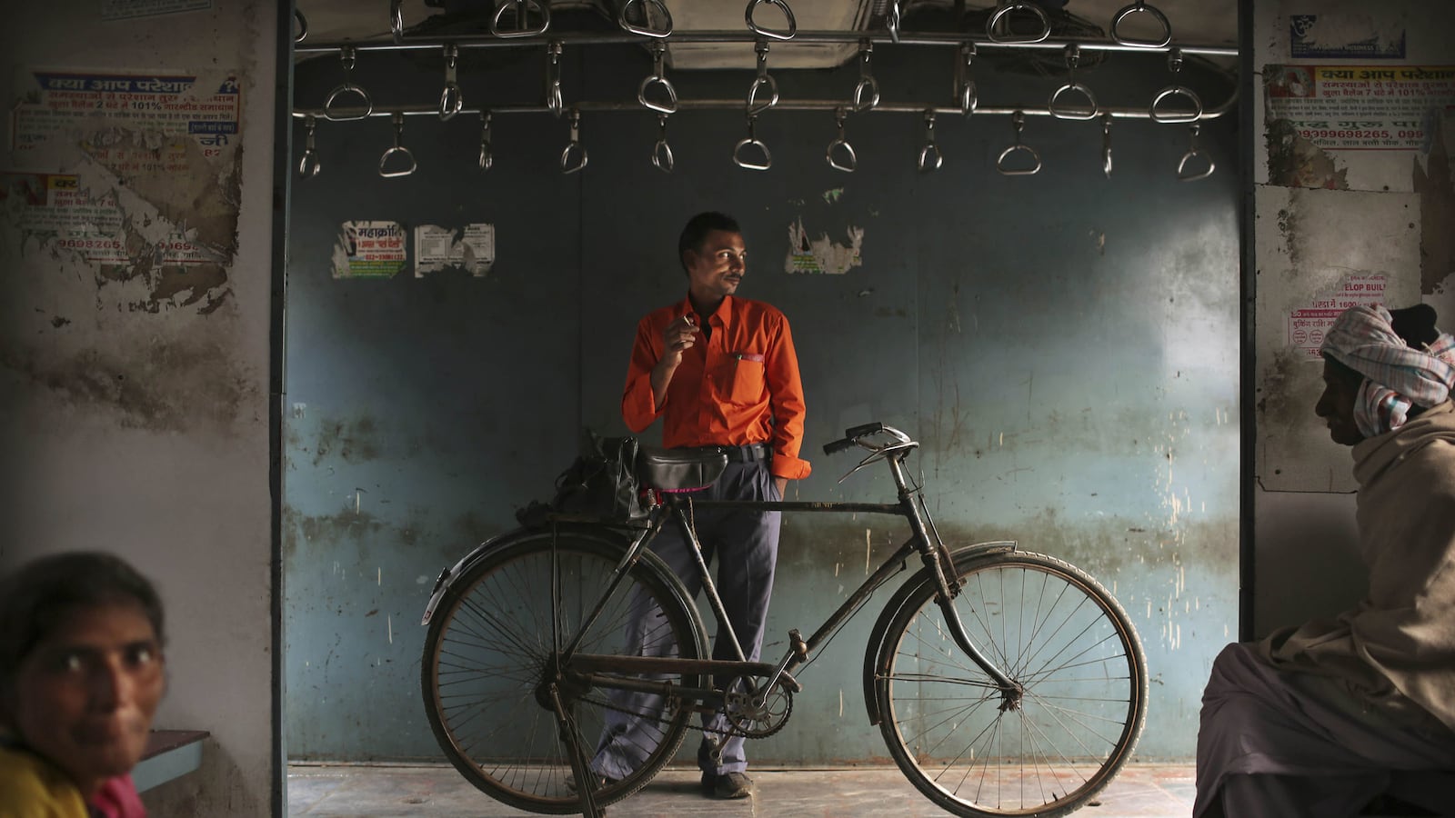 articles/2013/02/21/smoking-ban-here-s-where-cigarettes-are-still-allowed/130220-haglage-smoking-places-embed2_dezn2s