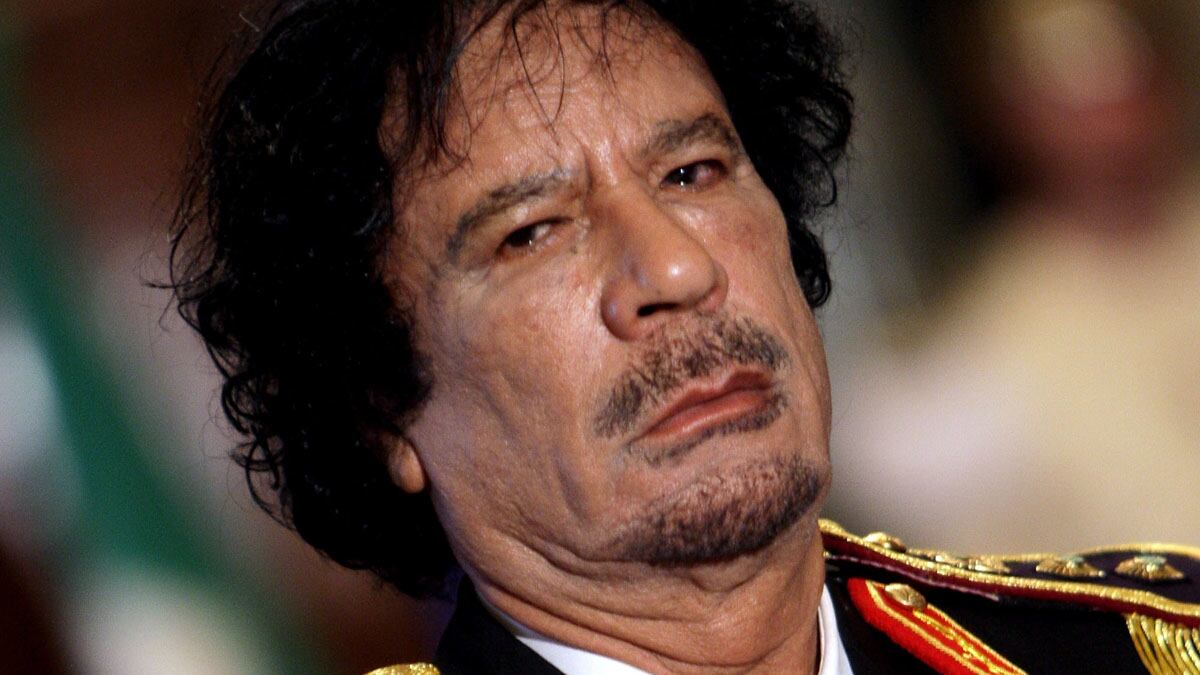 cheats/2011/08/23/rebels-in-control-of-compound/take-gaddafi-alive-robertson-tease_aztato