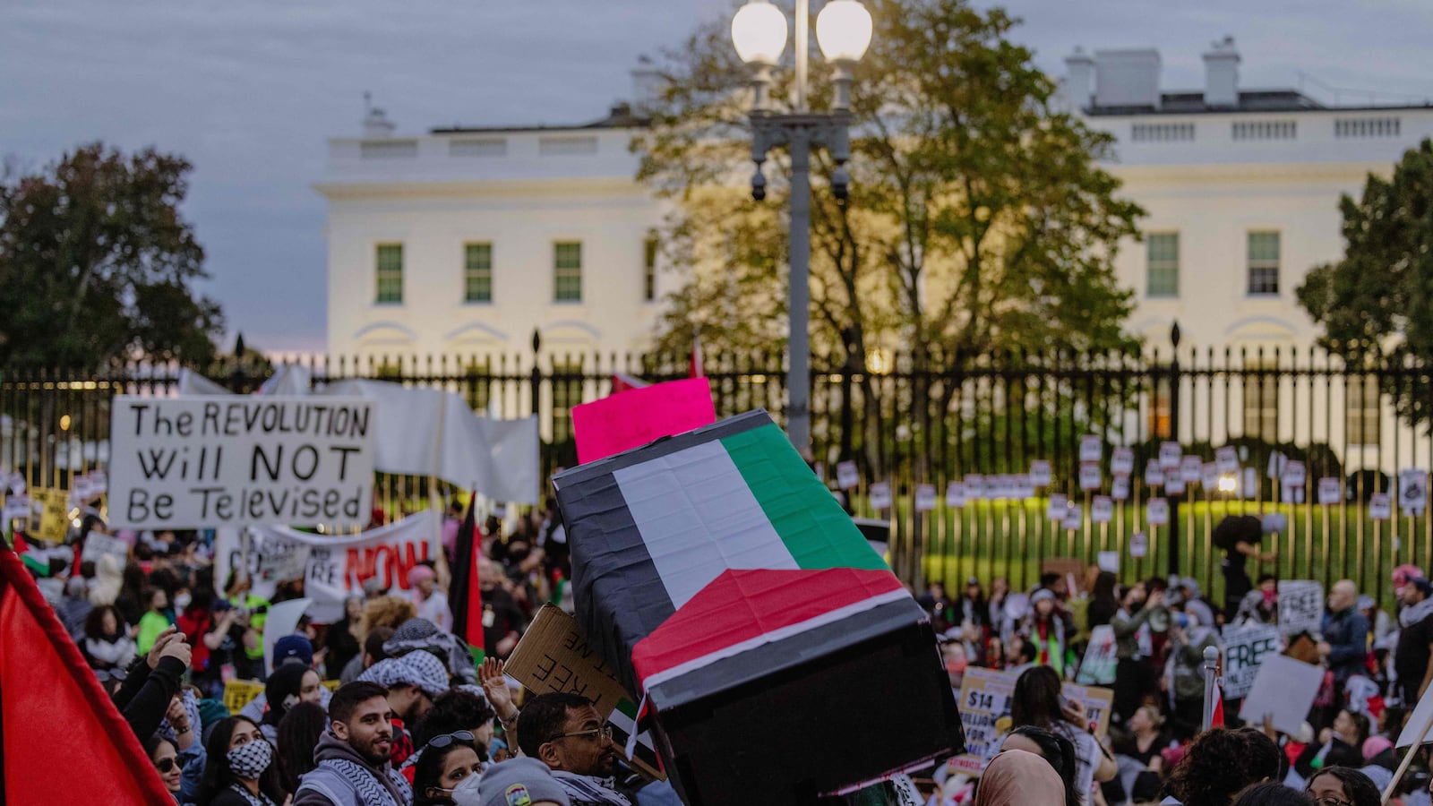 A photo of a pro-Palestinian demonstration nearby the White House on November 4.