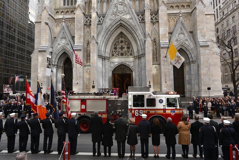 180327-daly-firefighter-funeral-embed1_zlcptx