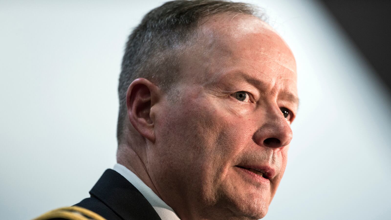 cheats/2014/05/07/ex-nsa-chief-russia-controls-snowden/140507-Keith-Alexander-cheat_xsc7jy