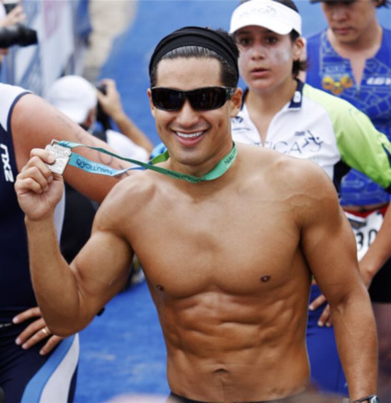 galleries/2010/01/06/stars-with-jersey-shore-abs/celeb-amario-lopez_j0zije