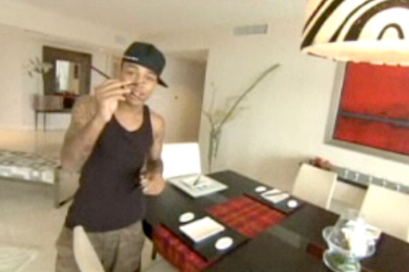 galleries/2011/10/07/frances-bean-cobain-miley-cyrus-and-more-teen-celebs-mansions-photos/teen-mansions-bow-wow_cnp3f9