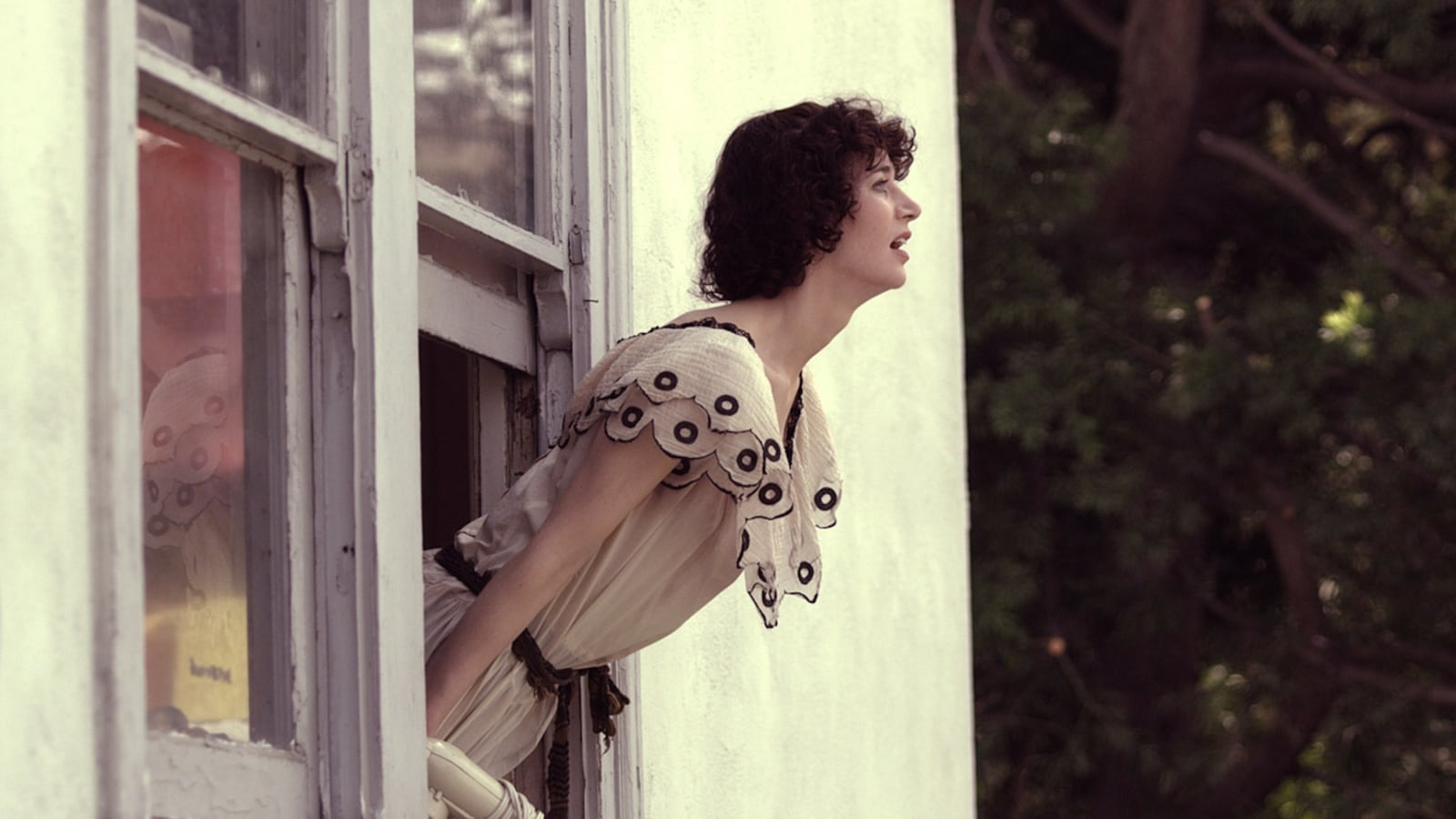 articles/2011/07/30/miranda-july-on-her-new-film-the-future-mike-mills-and-feminism/miranda-july-stern_mgxygu
