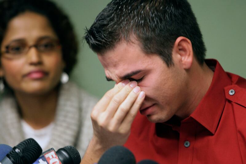 articles/2011/09/02/porn-hiv-scare-closes-down-industry-are-male-sex-performers-to-blame/porn-hiv-scare-abowitz_grt43g