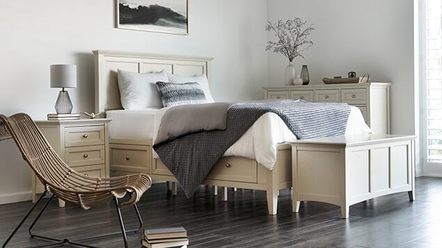 Weighted-Blanket-Lifestyle-Product_l7mgj4