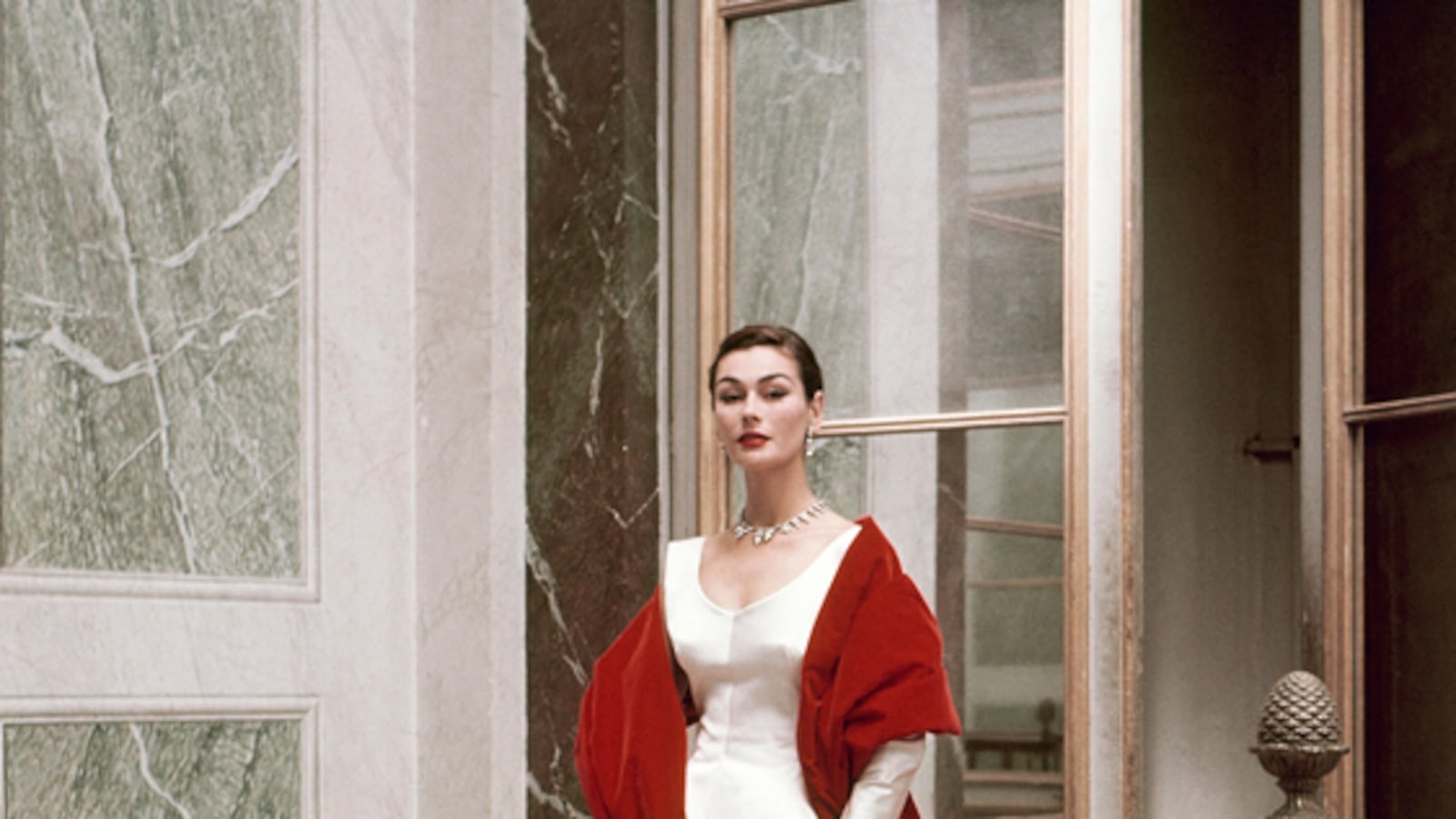 galleries/2010/10/29/balenciaga-spanish-master/balenciaga---1_x8xupv