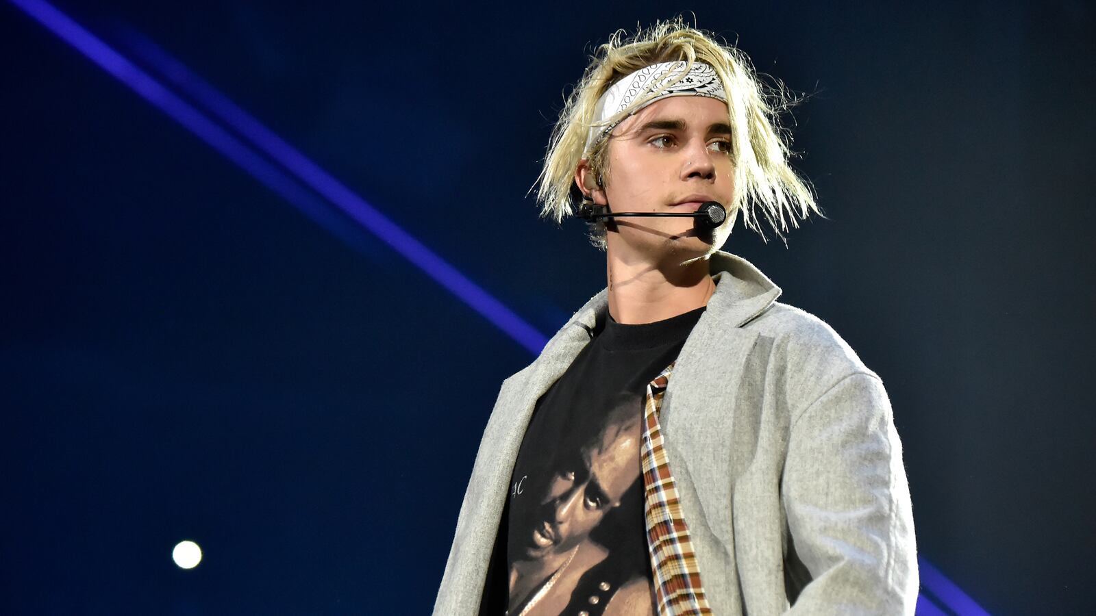 articles/2017/03/09/justin-bieber-impersonator-met-kids-for-sex-cops-say/170309-nadeau-bieber-scam-tease_ehy1cm