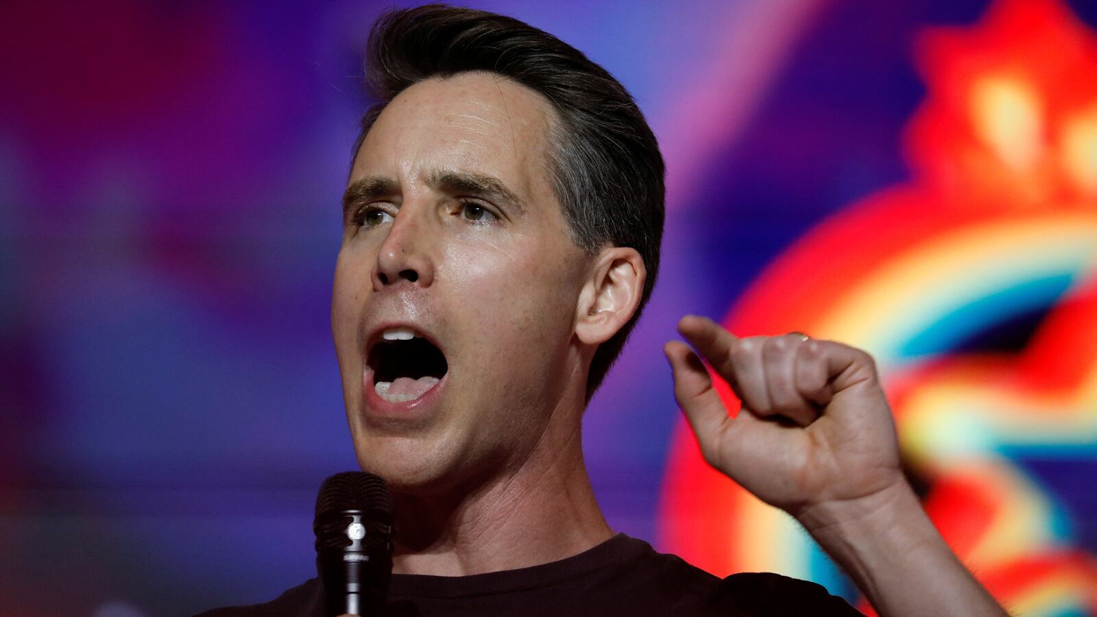 2022-07-23T002453Z_620787463_RC2BHV9CBUR1_RTRMADP_3_USA-POLITICS-REPUBLICANS_lell77