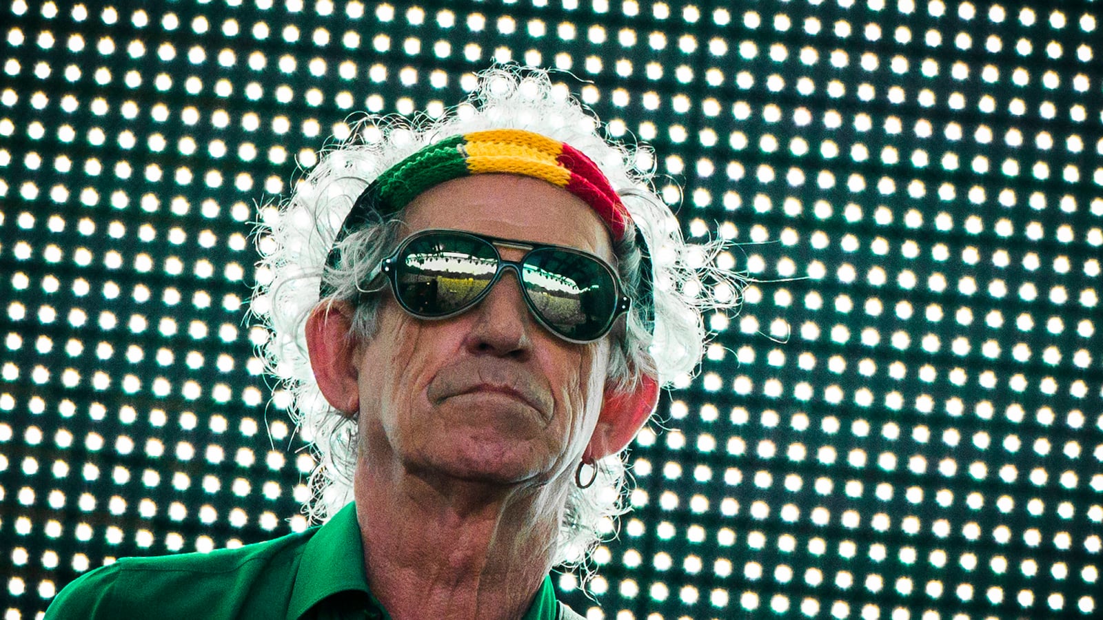 articles/2014/09/12/exile-on-sesame-street-keith-richards-writes-a-kids-book/140911-mjones-richards-book-tease_bw4dbs