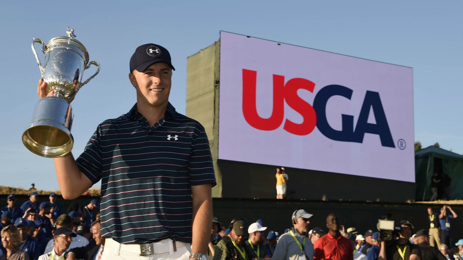 cheats/2015/06/22/jodan-spieth-wins-by-one-shot-at-us-open/150621-jordan-spieth-us-open-cheat_vcxlls
