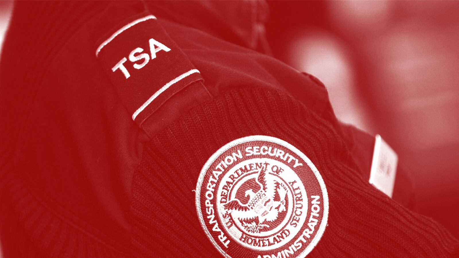 181030-Messer-Top-TSA-tease__qdt1qu