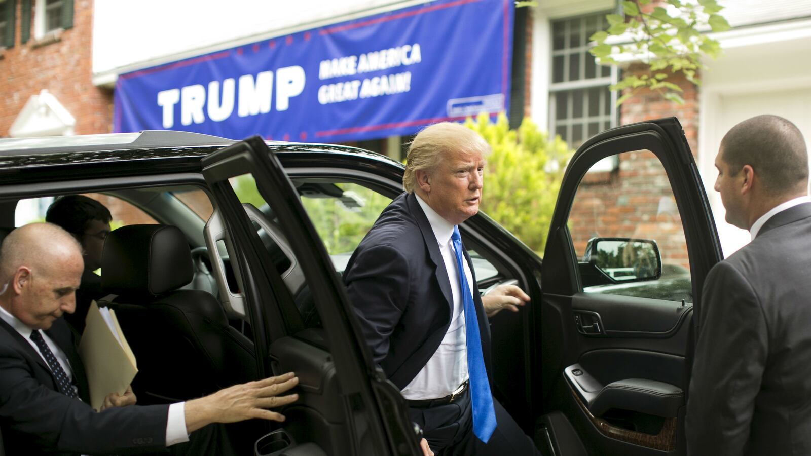 cheats/2015/07/07/pga-grand-slam-leaves-trump-course/150707-trump-pga-cheat_gnp2ss