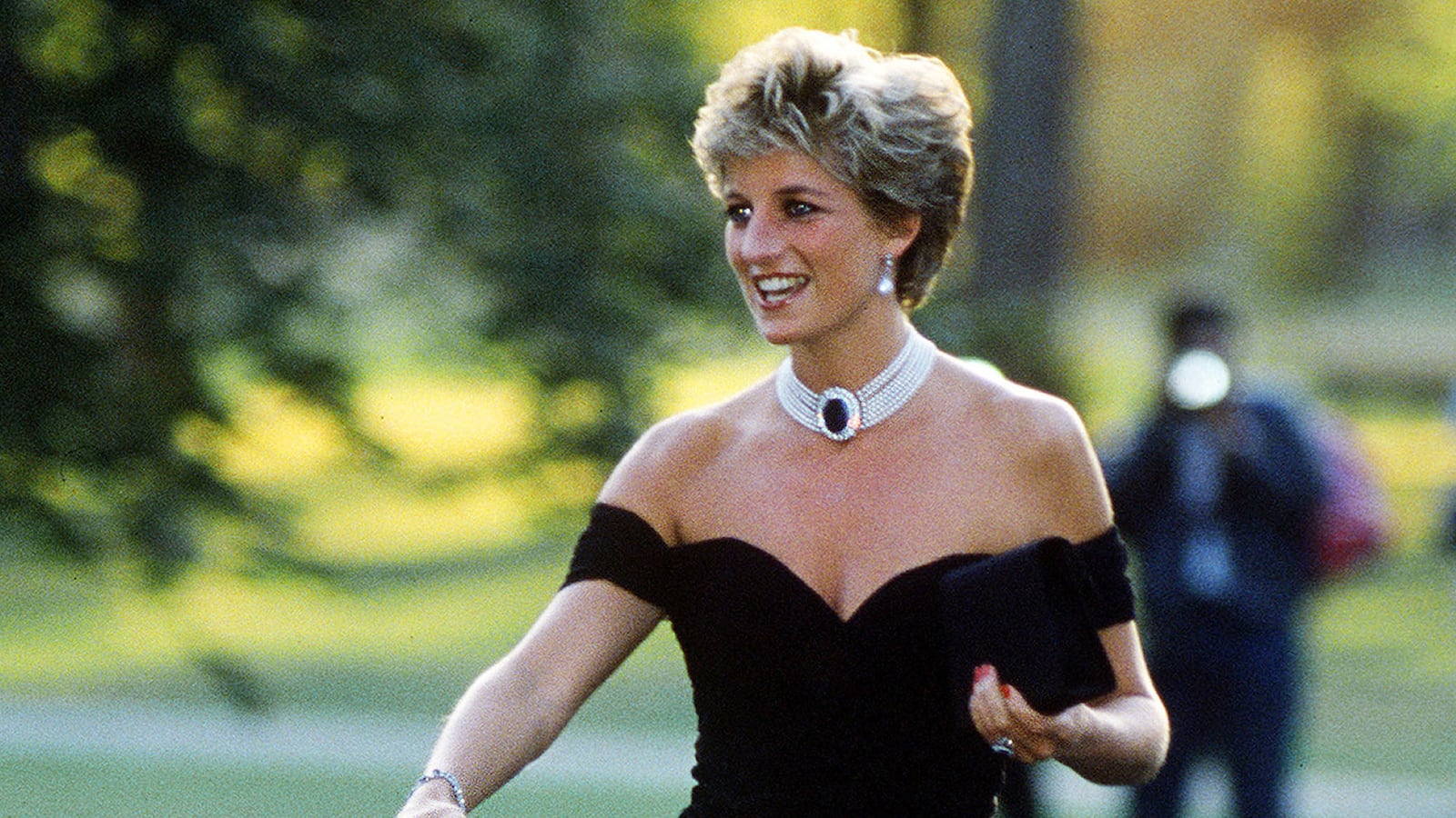 articles/2014/04/26/show-and-tell-the-cult-of-royal-porn/140425-teeman-royals-tease_vnbpde