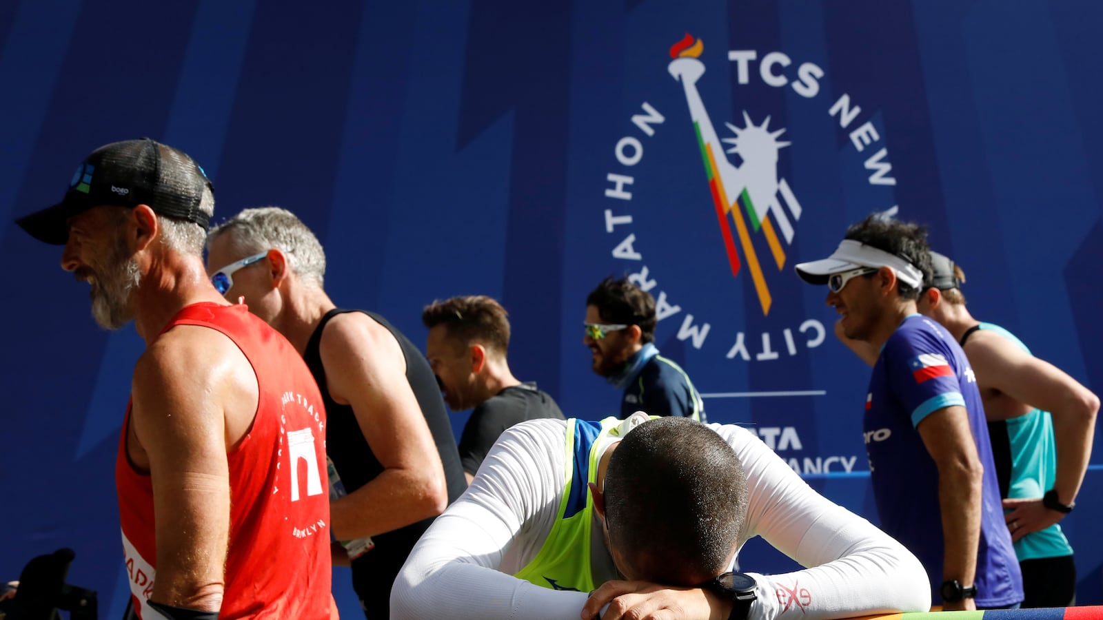 2019-11-03T184154Z_1756627217_RC19E74A6AC0_RTRMADP_3_ATHLETICS-NYC_n3raf7