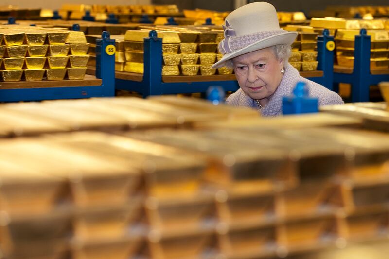 articles/2012/12/14/queen-inspects-her-gold-philip-proffers-forthright-advice/one-gold_tagipq