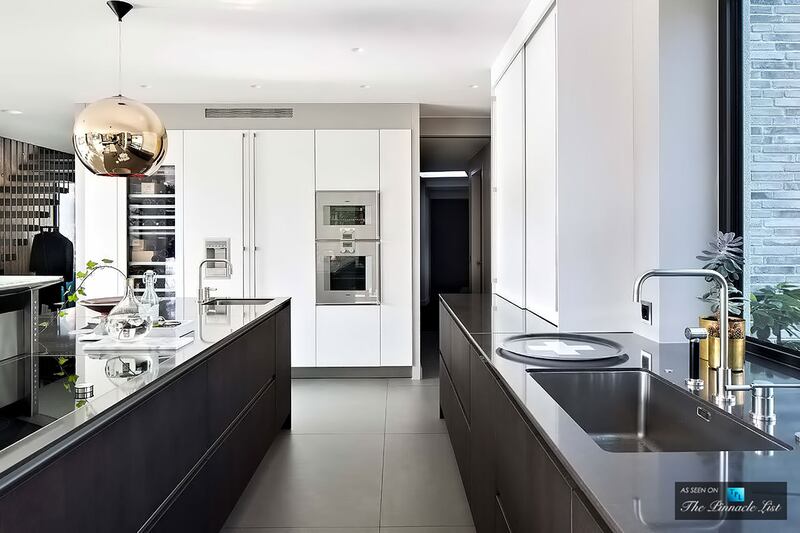 180210-mcnearney-omg-i-want-this-house-sweden-10_azfngi