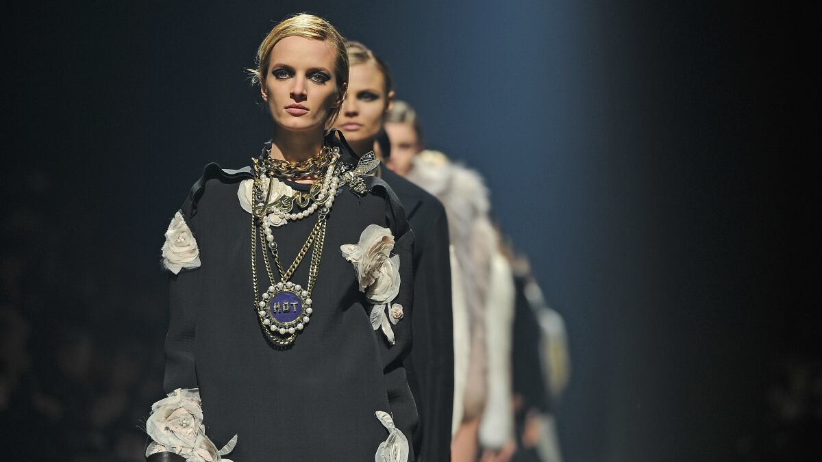 articles/2013/03/01/lanvin-s-artful-mix-for-fall-2013-paris-fashion-week/lanvinfw2013_oe4do3