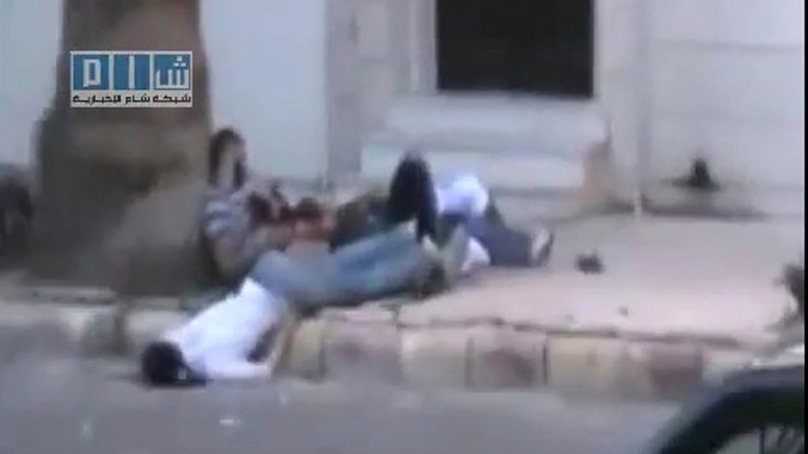cheats/2011/08/31/syria-tortures-kills-detainees/syria-homs-video-cheat_n0ypry
