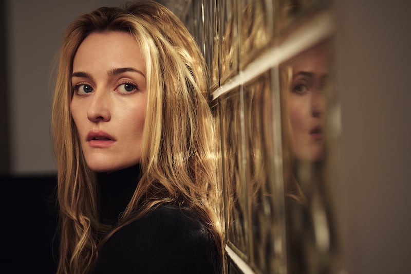 Sarah Pidgeon as Carolyn Bessette Kennedy.