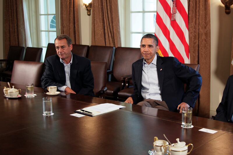 articles/2011/08/31/obama-faces-reelection-struggle-as-debt-debate-kills-consumer-confidence/consumer-confidence-mckinnon-teaser_efahxn