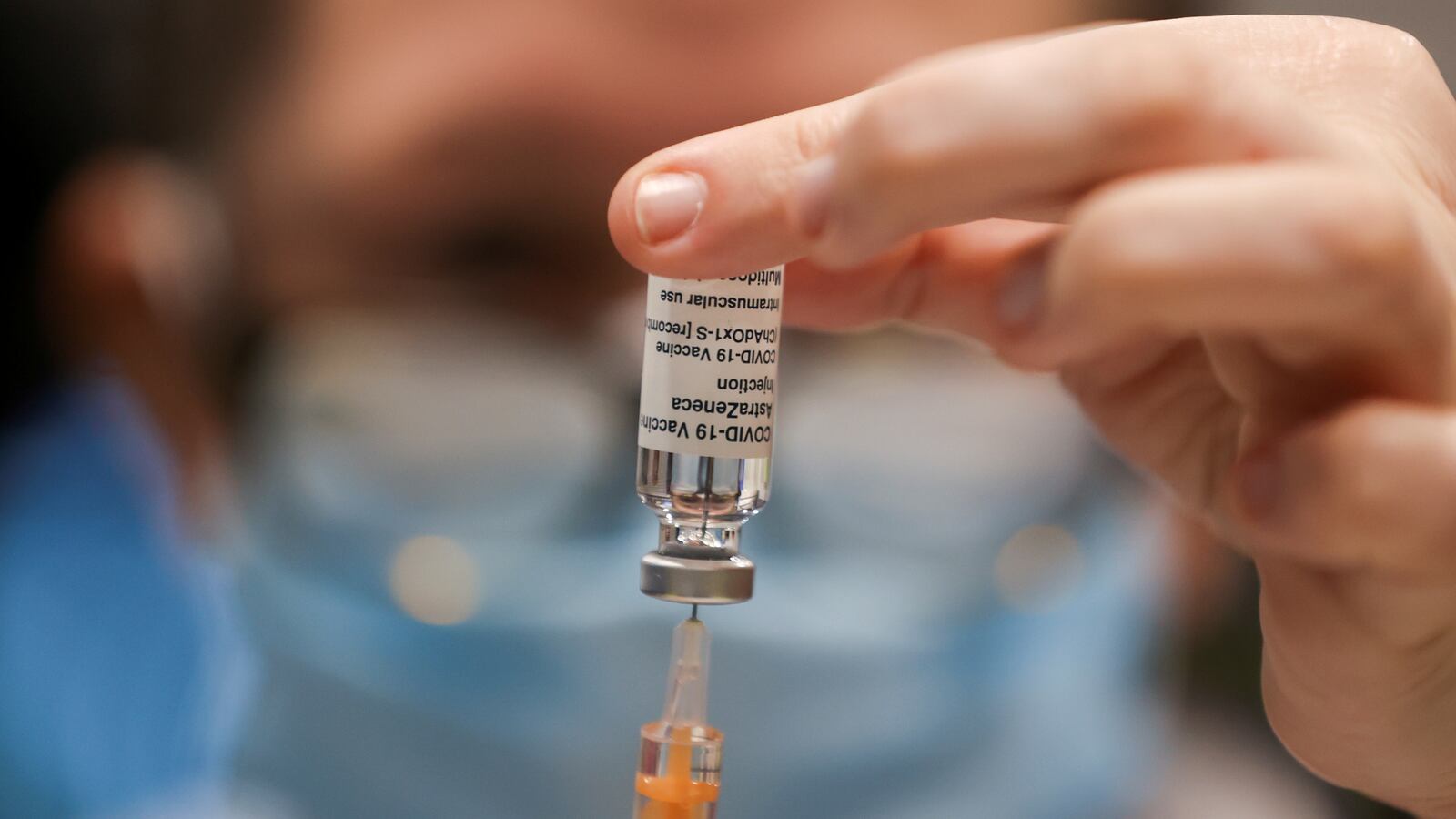 2021-02-02T083545Z_1308445974_RC28KL9J5L3Y_RTRMADP_3_HEALTH-CORONAVIRUS-KANGTAI-ASTRAZENECA_uezlpd