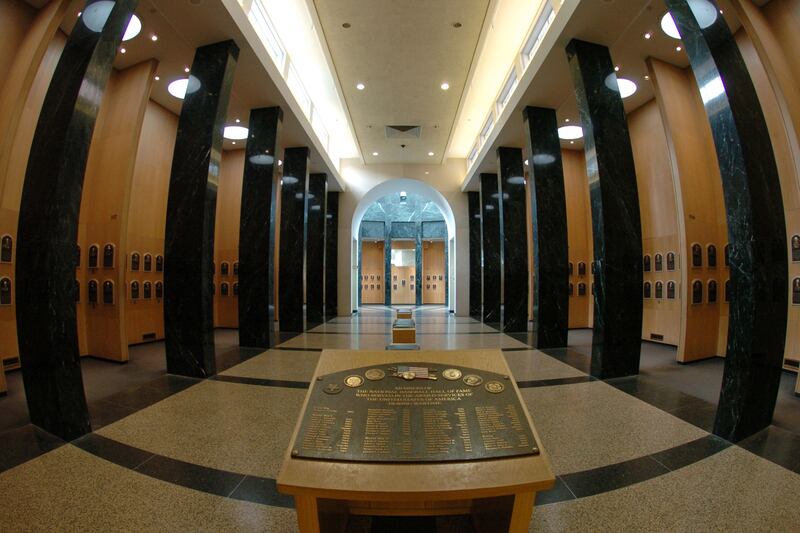 articles/2013/01/11/with-no-new-cooperstown-entrants-baseball-enters-purgatory/130110-baseball-hall-of-fame-peds-barra-tease_svpwyo