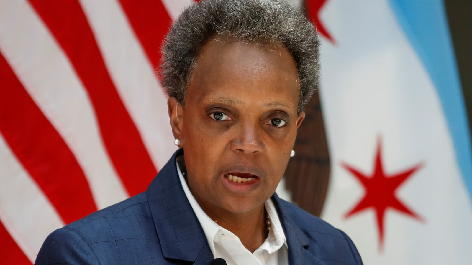 2021-04-15T000000Z_785465607_RC2IWM94AT3S_RTRMADP_3_USA-POLICE-CHICAGO_qyejf1