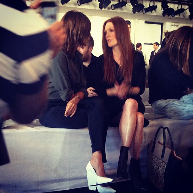 galleries/2012/09/15/fashion-instagrams-tyra-banks-jessica-alba-more-photos/fashion-insta-120914-6_iswvrd