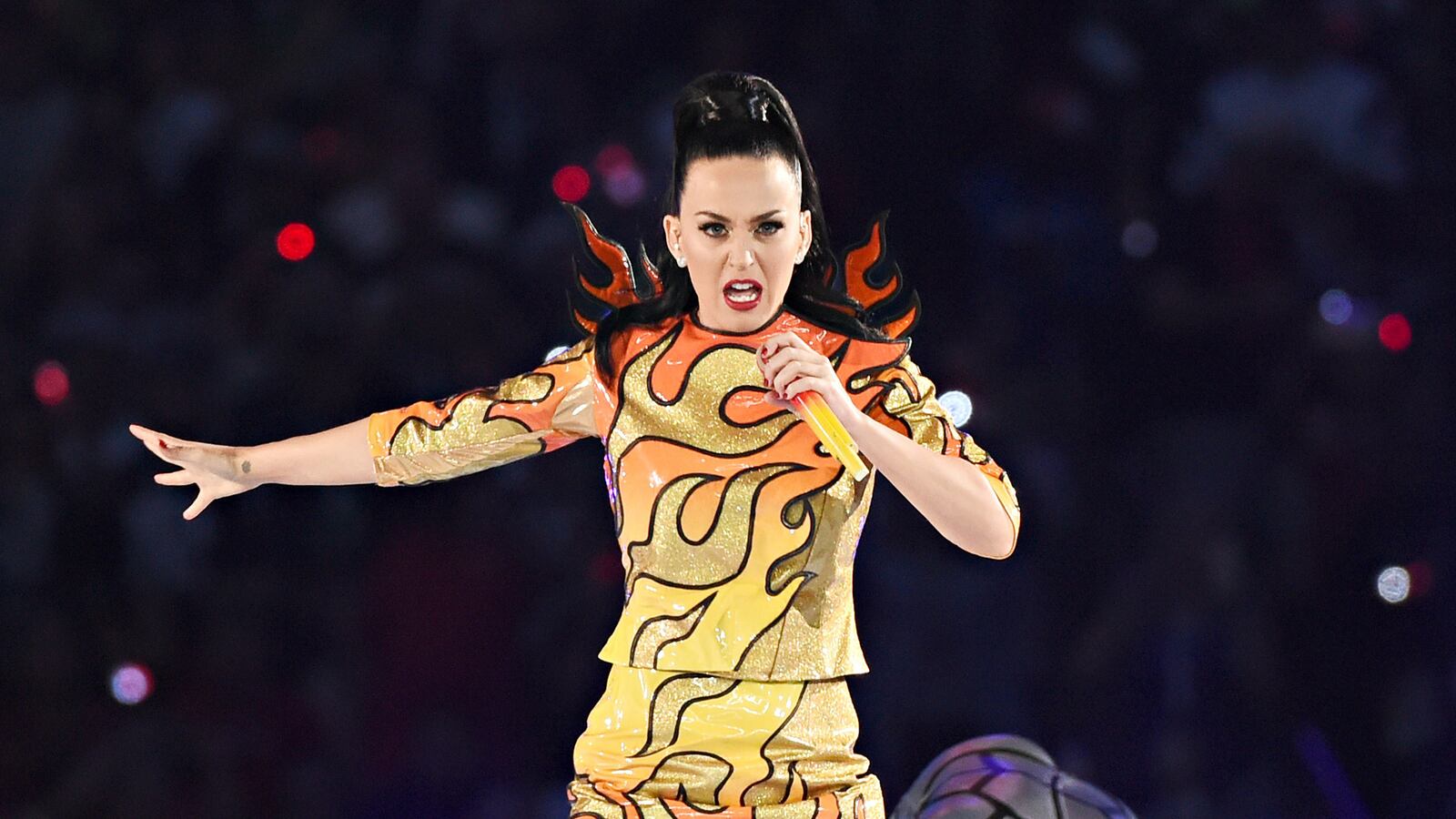 articles/2015/07/01/nuns-banish-katy-perry-from-convent/150630-daly-perry-tease_zdjwus