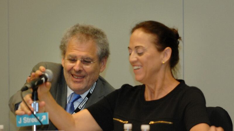 articles/2013/10/03/a-hebrew-democratic-state-for-all-its-citizens/OZ_avishai_JStreet_ds6dxl