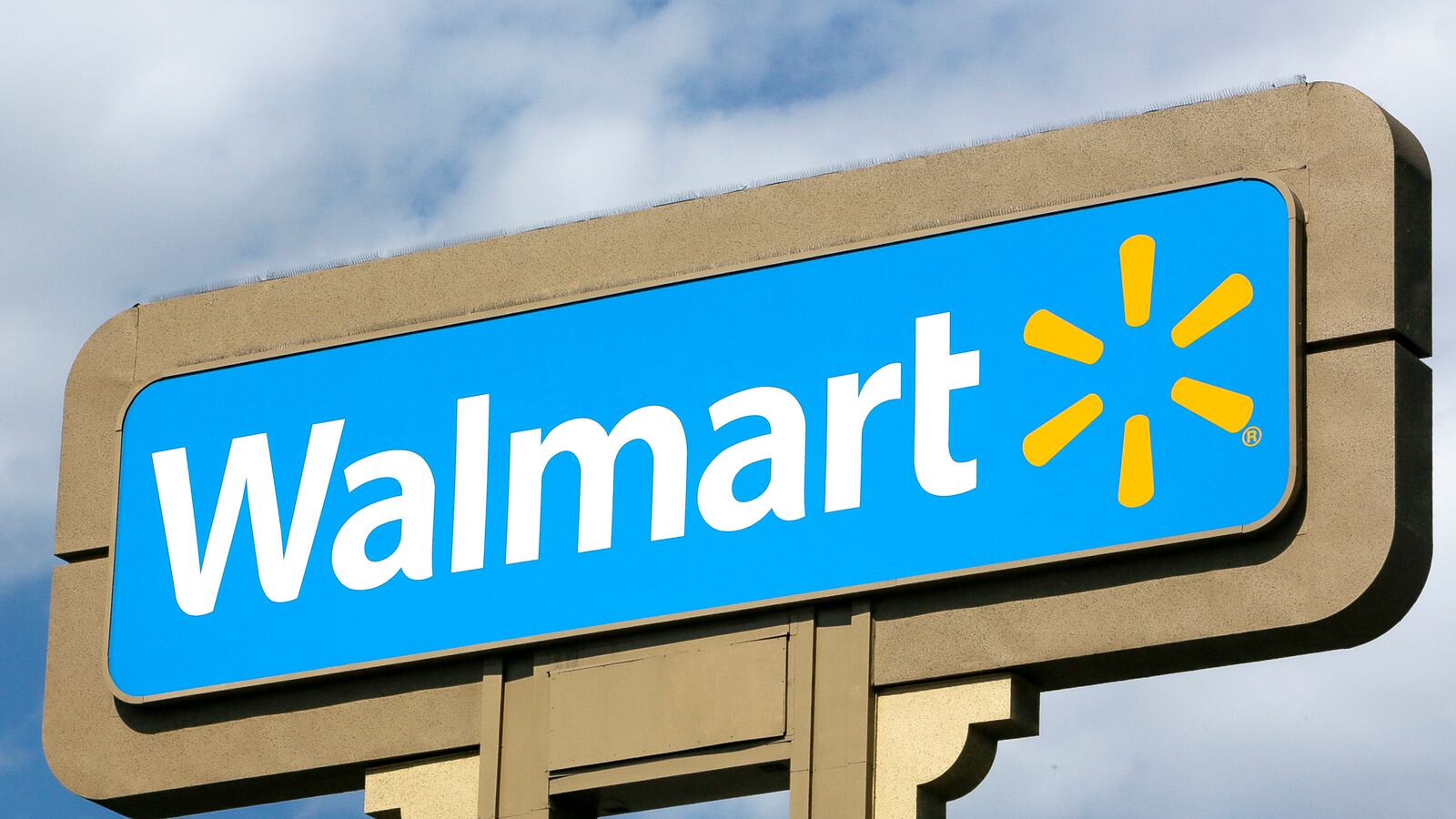 cheats/2013/06/21/4-shot-in-north-carolina/130621-walmart-shooting-cheat_quea5r