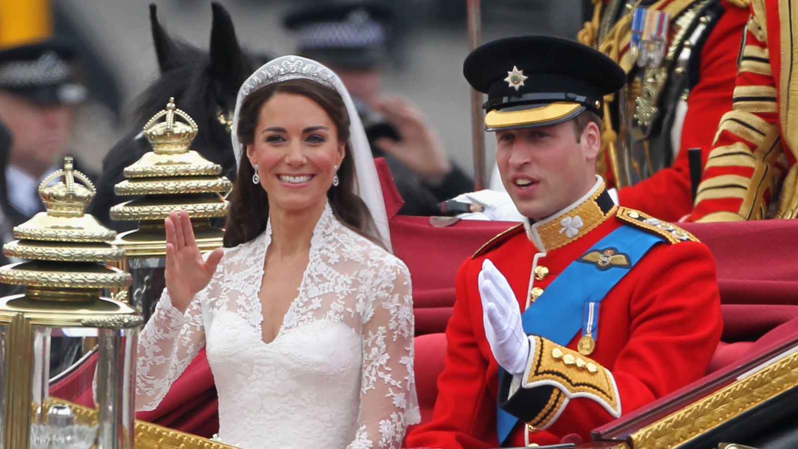 articles/2013/08/05/kate-middleton-why-be-a-duchess-when-you-can-be-a-princess/kate-wedding_ml9u9a