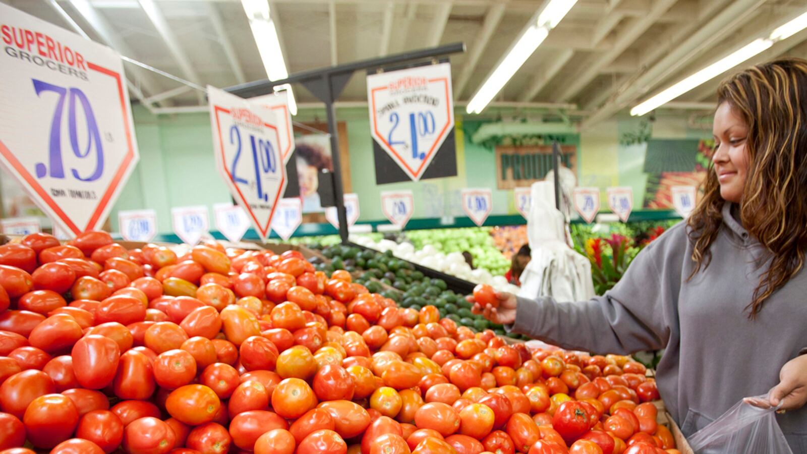 cheats/2012/08/21/u-s-food-waste-at-40-percent/americans-wasting-food-box_oayrxg