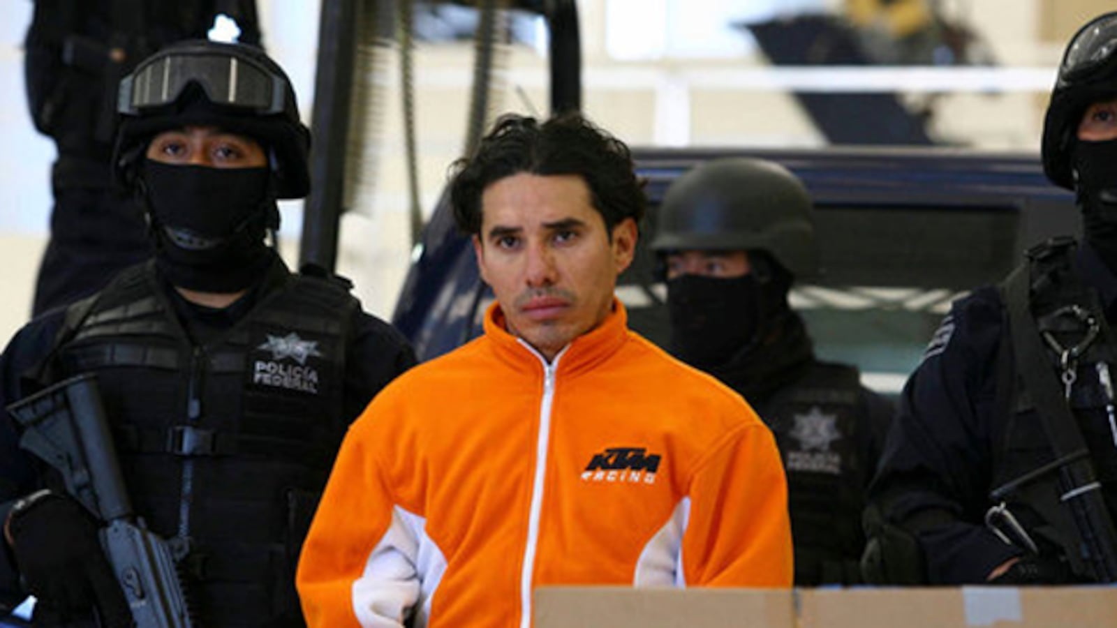 cheats/2012/01/09/undercover-u-s-agents-aided-cartel/us-agents-aided-mexican-drug-cartel-money-gain-trust-cs_uy4fbc