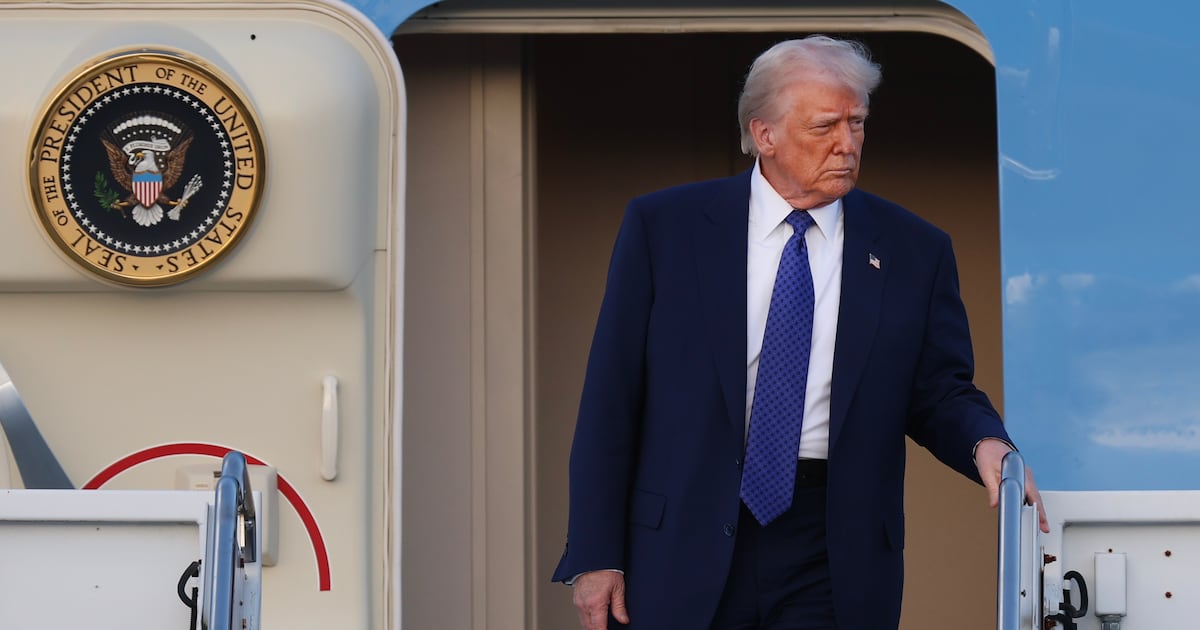 Furious Trump Sics Musk on Boeing to Deliver New Air Force One Jets - The Daily Beast