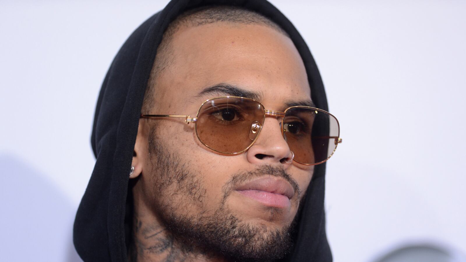 cheats/2012/11/27/chris-brown-returns-to-twitter/chris-brown-twitter-return-cheat_gr5j4x