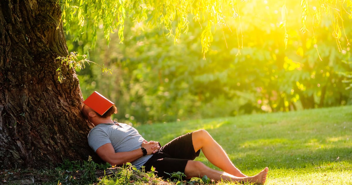 Why Working Less Hours and Sleeping Longer Can Reduce Carbon Footprints ...