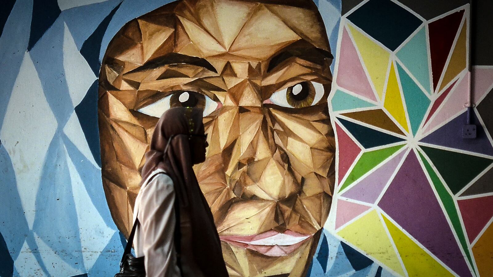 181228-sharia-law-tease_t5k00l