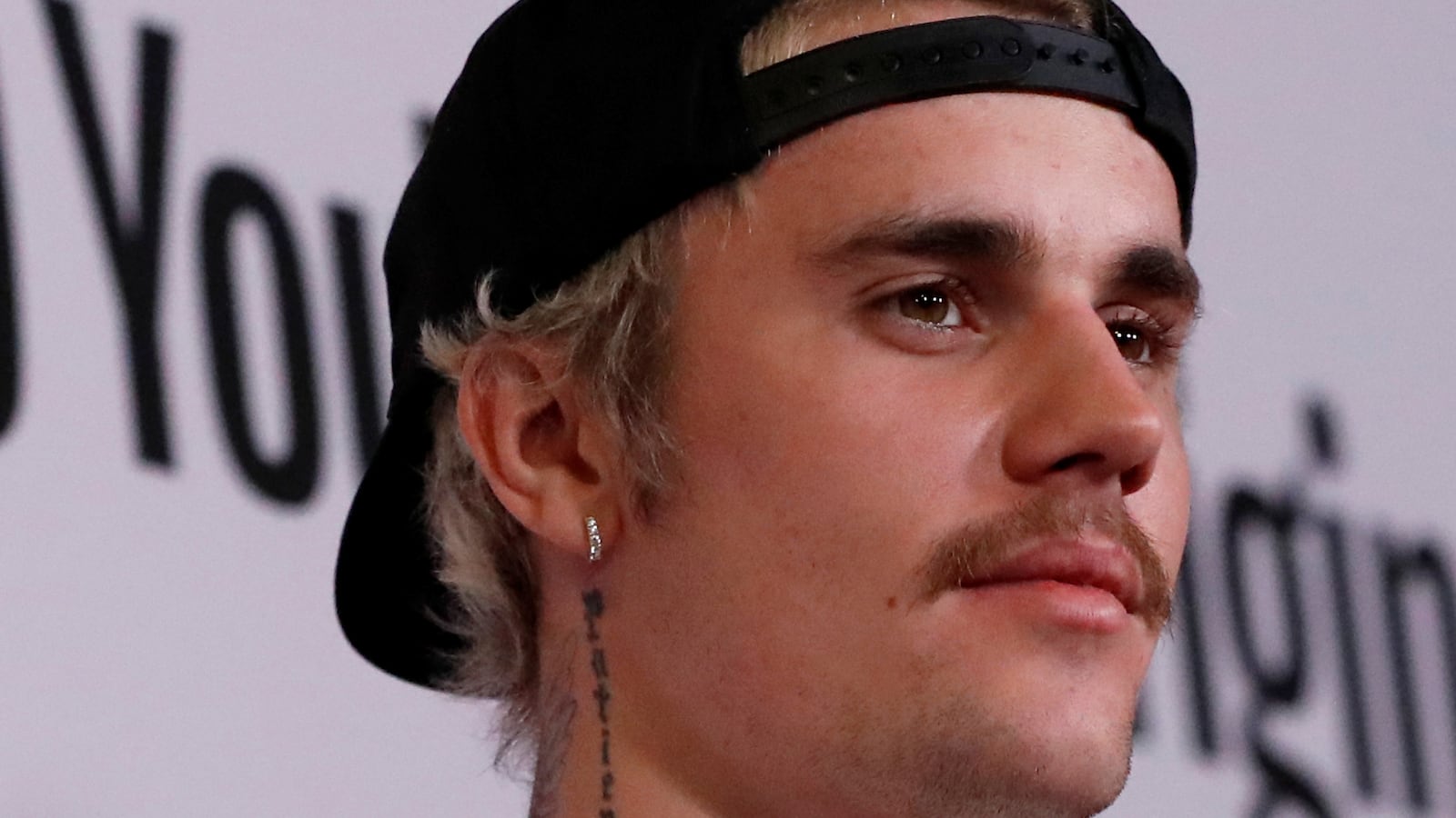 2020-01-28T053436Z_1125788899_RC2TOE9771ZO_RTRMADP_3_TELEVISION-BIEBER_s6j6vi