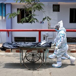 2021-05-12T084153Z_927749700_RC26EN9HL3RW_RTRMADP_3_HEALTH-CORONAVIRUS-INDIA_l3hlrb