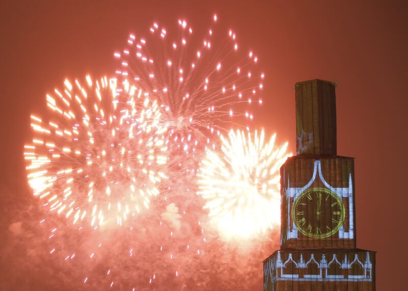 galleries/2014/12/31/new-year-s-celebrations-around-the-world-photos/141231-new-year-celebrations-09_v13xjp