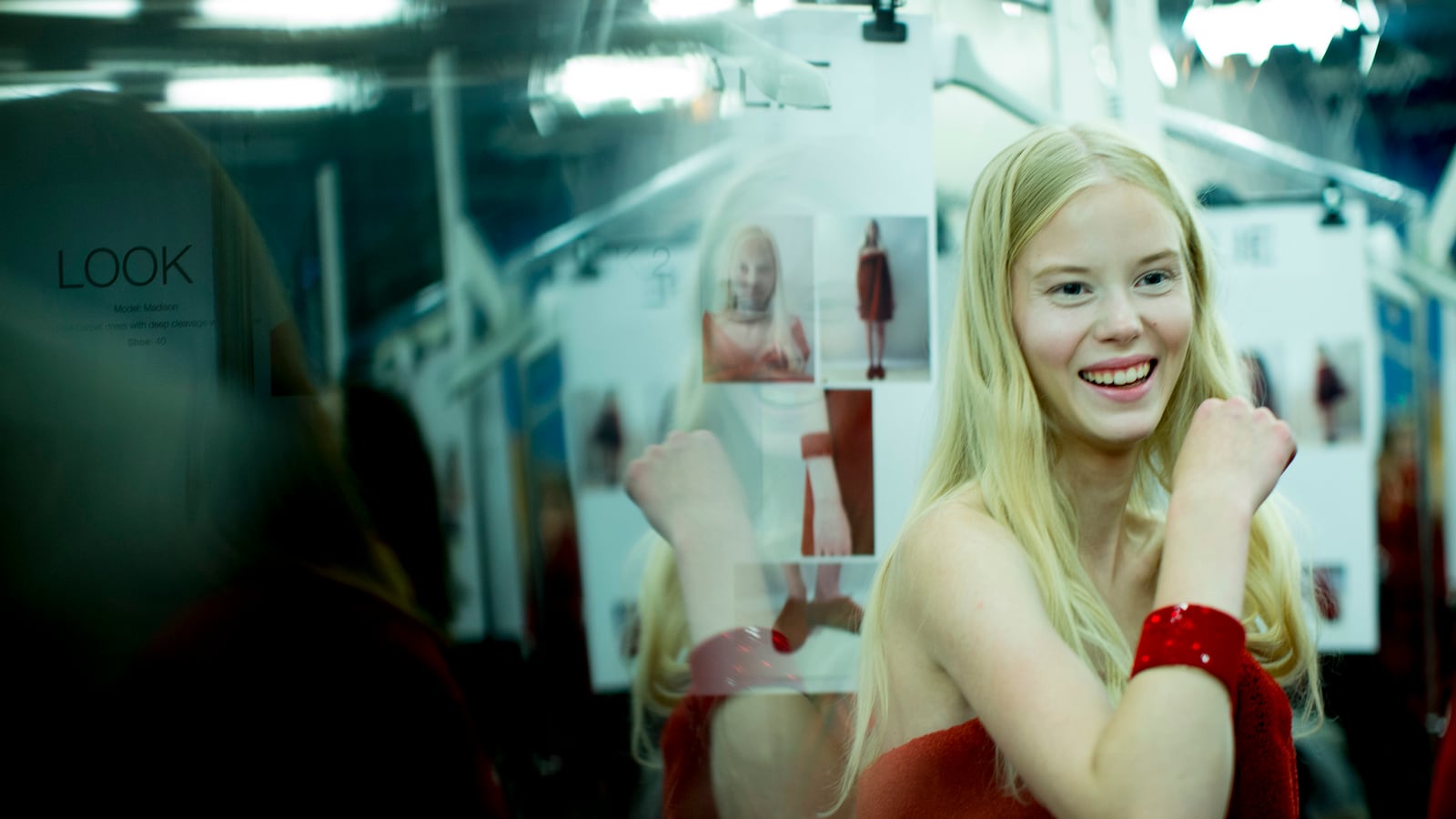 galleries/2014/07/10/behind-the-scenes-at-viktor-rolf-couture/behind-the-scenes-at-viktor-rolf-couture-image_aokxrb