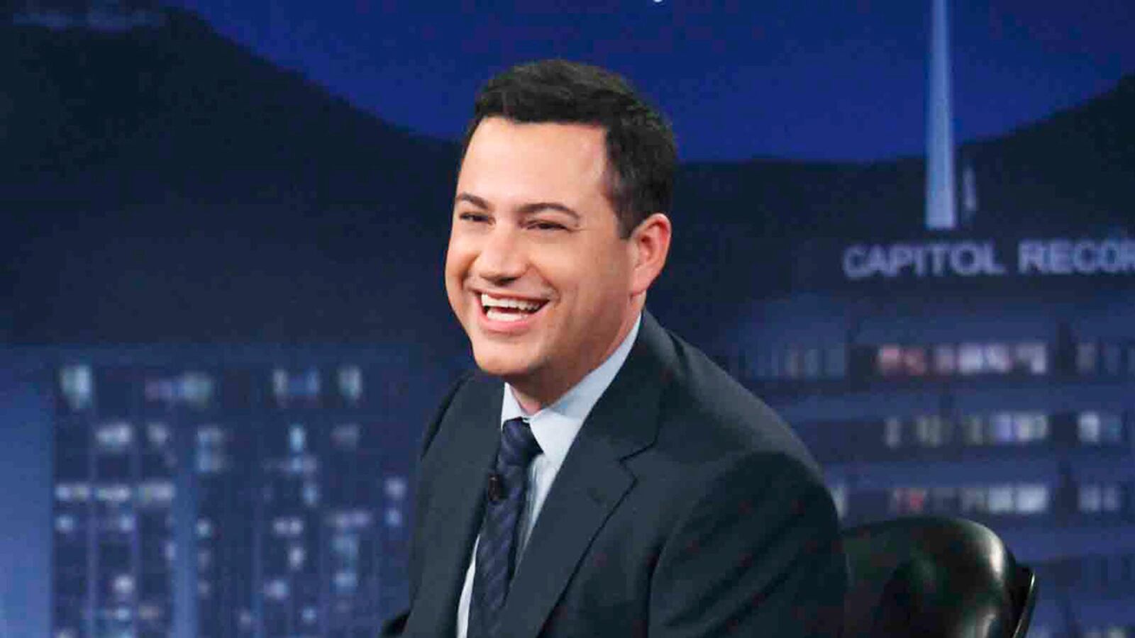articles/2012/10/30/jimmy-kimmel-boosts-brooklyn-taping-show-a-day-after-sandy/jimmy-kimmel-at-bam-shapiro_jn3aeb