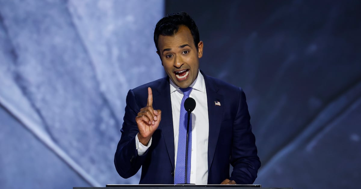 MAGA Star’s Bodyguard Busted by Feds With Alleged Fentanyl Stockpile